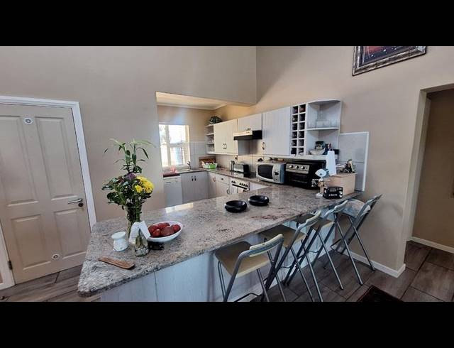 4 BEDROOM HOUSE FOR SALE IN PINNACLE POINT GOLF ESTATE